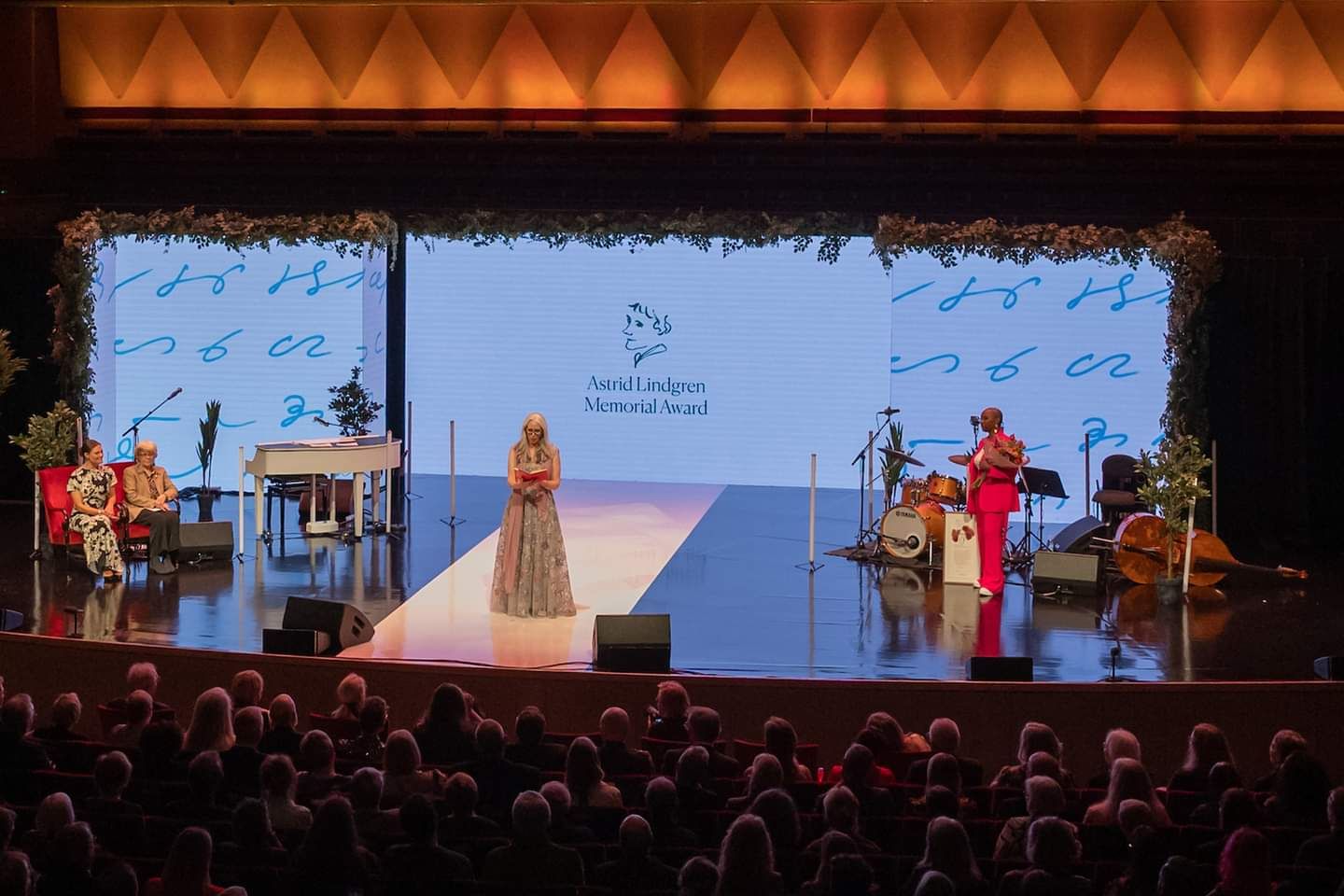 1 瑞典 克朗 人民币 (98) 사진